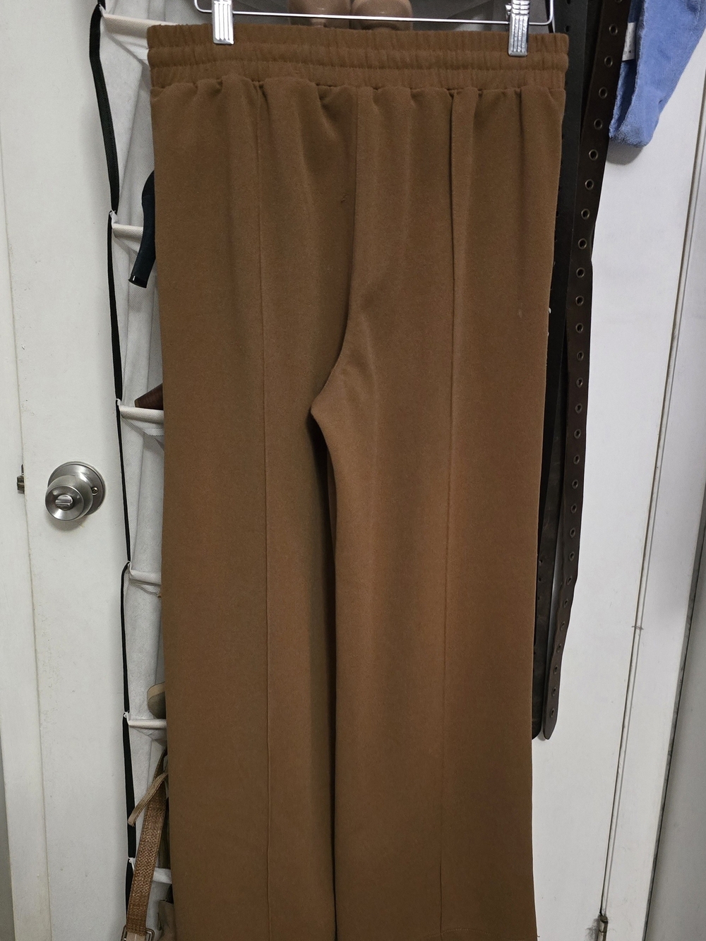 Wide-Leg Drawstring Sweatpants in Brown for Women - Picture 3 of 3